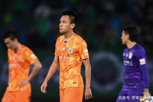 切尔西将巴迪亚西勒租借至那不勒斯，并设有买断条款